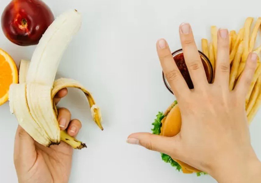 Makanan dan Minuman yang Perlu Dihindari Saat Menstruasi