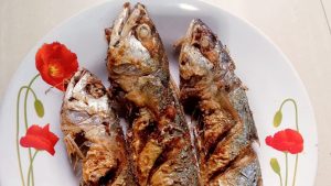 Rahasia Dapur Terbongkar Teknik Memasak Ikan Agar Kulitnya Tidak Lengket Di Wajan Renyah Sempurna