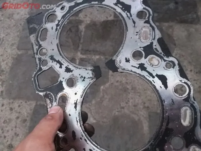 Panduan Lengkap Biaya Bongkar Mesin Akibat Gasket Bocor Dan Cara Mengatasinya