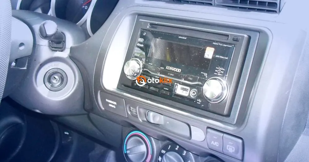 Panduan Lengkap Biaya Ganti Lcd Head Unit Android Mobil Faktor Dan Estimasi Perbaikannya