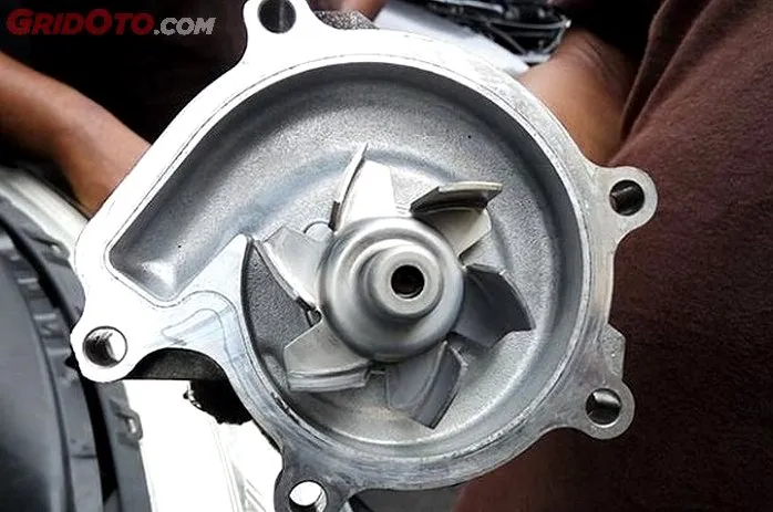 Panduan Lengkap Biaya Ganti Water Pump Mobil Toyota Estimasi Gejala Rusak Dan Tips Perawatan