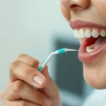 5 Manfaat Flossing Setiap Hari yang Sering Diabaikan